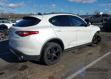 2018 Alfa Romeo Stelvio Ti Sport Awd из США, поврежденный, VIN ZASFAKNN7J7B70590